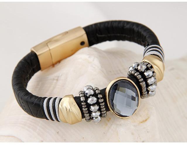 Oval Gem Leather Bracelet