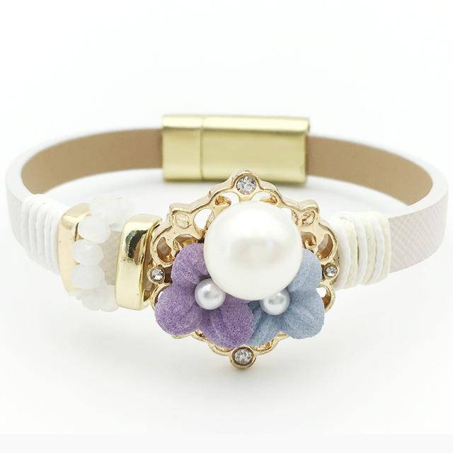 Romantic Pearls Flower Charm Leather Bracelet